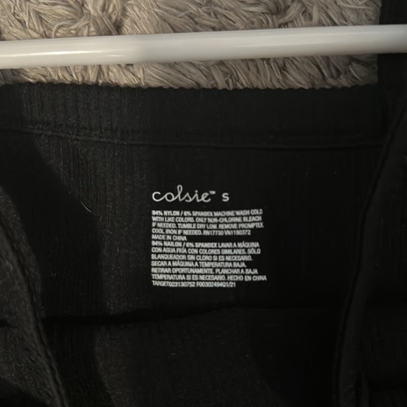 Black crop top - Picture 2 of 2